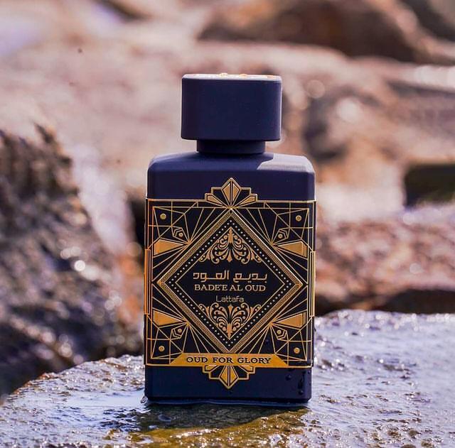 Echantillon Badee Al Oud For Glory Eau de parfum de Lattafa Perfumes